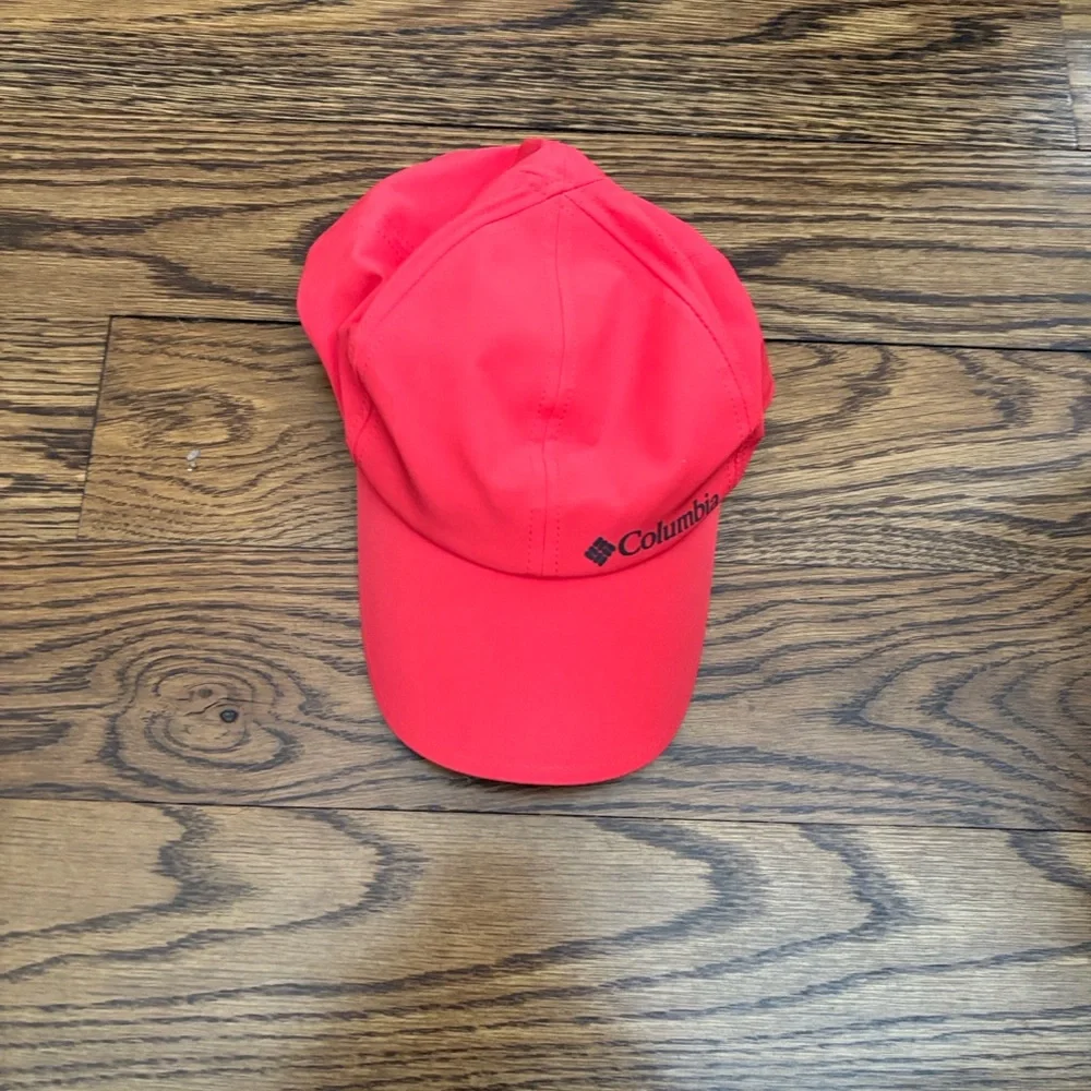 Columbia Bright Salmon Baseball Cap - Picture 1 of 2